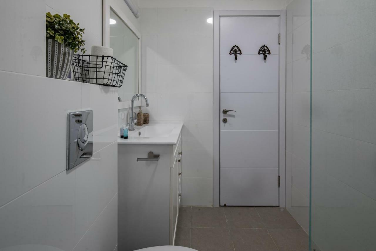 Port City Haifa - Bat Galim Oceanfront Luxury Esterno foto